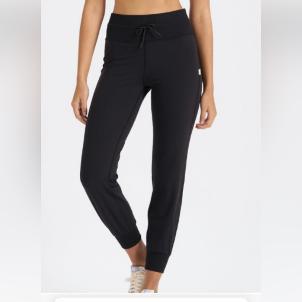 Vuori the Rise the Shine jogger XL in black